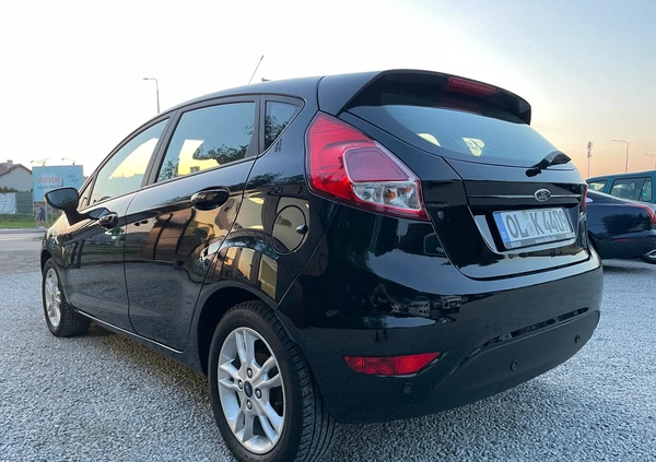 Ford Fiesta cena 28900 przebieg: 221587, rok produkcji 2016 z Swarzędz małe 379